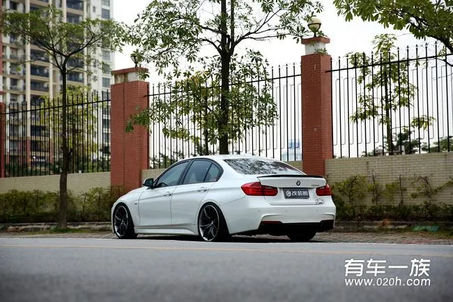 宝马3系改装 只需这样既可更加漂亮 宝马3系改装 只需这样既可更加漂亮