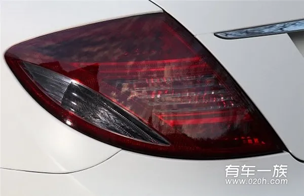WrapWorks改装奔驰CL500 沉稳变成小清新