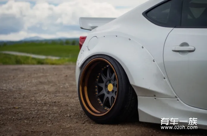 RocketBunny V2斯巴鲁BRZ陆地鲨鱼诞生
