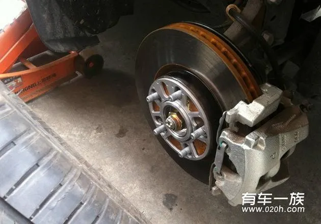 比亚迪秦改装轮毂作业 比亚迪秦改装轮毂作业