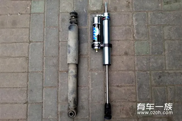 FJ酷路泽改装绞牙氮气避震_前后杠_行李架_顶灯作业 FJ酷路泽改装绞牙氮气避震_前后杠_行李架_顶灯作业