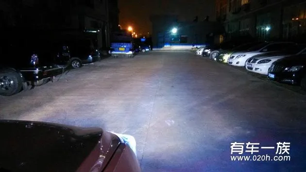 纳智捷U6改装Q5透镜氙气大灯双色日行灯蓝天使红恶魔眼 纳智捷U6改装Q5透镜氙气大灯双色日行灯蓝天使红恶魔眼