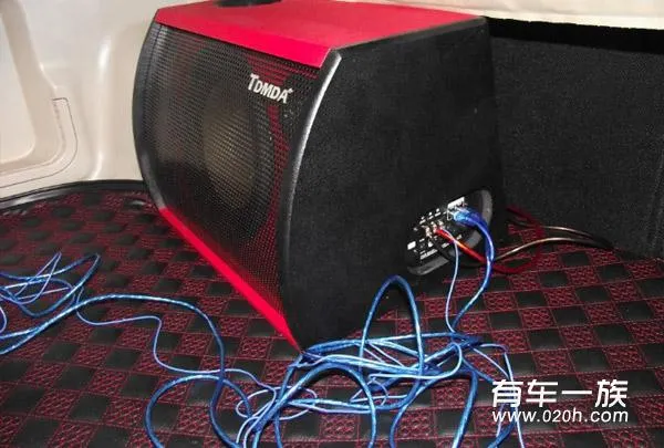 海马骑士改装之DIY日行灯 两侧亮条 低音炮改装 海马骑士改装之DIY日行灯 两侧亮条 低音炮改装
