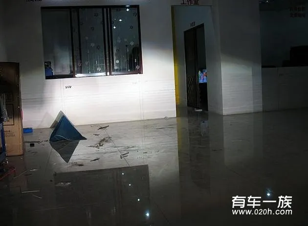 荣威550改装双光透镜_天使眼_日行灯 灯光升级作业 荣威550改装双光透镜_天使眼_日行灯 灯光升级作业