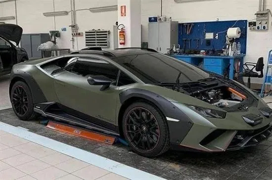 Huracan Sterrato实车曝光 采用跨界风格